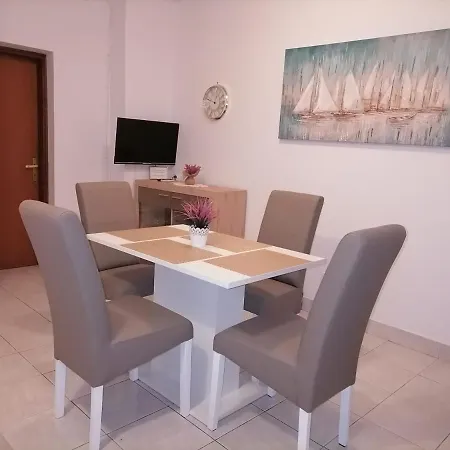 Fran Apartman Malinska